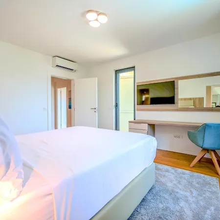 T Βίλα Betina (Sibenik-Knin)