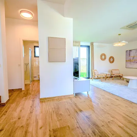 Villa T Betina