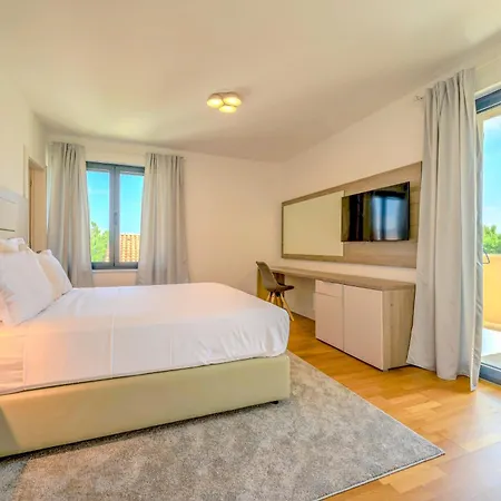 T Villa Betina (Sibenik-Knin)