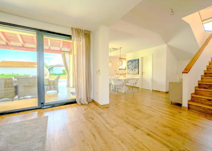 Villa T Betina (Sibenik-Knin)