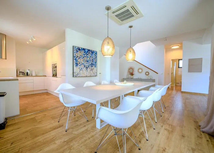 T Betina (Sibenik-Knin)